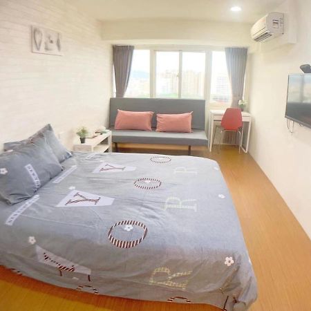 Appartement 星霖之家 à Taichung Extérieur photo