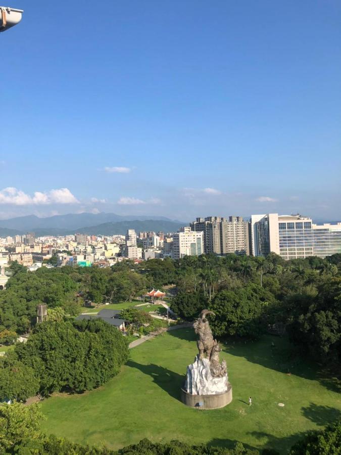 Appartement 星霖之家 à Taichung Extérieur photo