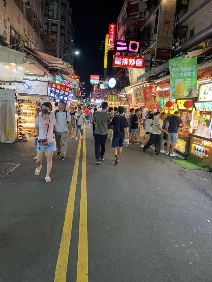 Appartement 星霖之家 à Taichung Extérieur photo